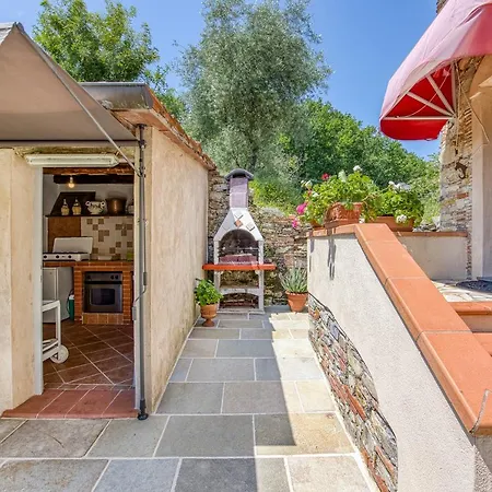 Casa Ortomaggiore With Pool & Sauna Camaiore