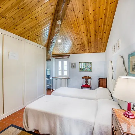 Casa Ortomaggiore With Pool & Sauna Villa Camaiore
